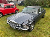 Minituur van 1976 Daimler Double Six Van Den Plas
