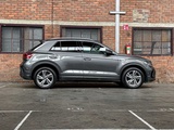 Minituur van Volkswagen T-Roc R-line 1.5 150pk 2024