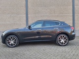 Miniaturansicht von 2017 Maserati Levante 3.0 V6 D Allradantrieb PKW