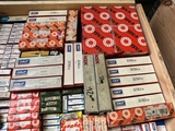 Minituur van 212 kg net bearings from SKF, FAG, INA, NTN, SNR, NSK, RHP, Koyo, NKE and others
