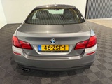 Minituur van BMW 5-serie  520i High Executive, 46-ZSF-1