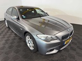 Minituur van BMW 5-serie  520i High Executive, 46-ZSF-1