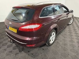 Thumbnail of Ford Mondeo Wagon 2.0-16V Limited, 93-LFJ-8