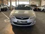 Minituur van Opel Astra Auto