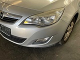 Minituur van Opel Astra Auto