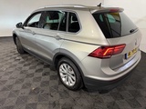 Miniaturansicht von Volkswagen Tiguan 1.4 TSI Con. Serie, NK-245-D
