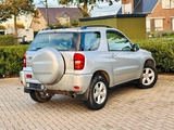 Minituur van 2004 Toyota RAV4