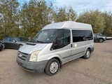 Minituur van 2006 Ford Transit Zelfbouwcamper