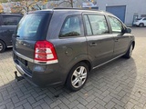 Miniaturansicht von Opel Zafira PKW 2012