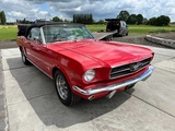 Minituur van Ford - Mustang cabrio - Oldtimer