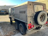 Minituur van 1974 Steyr Pinzgauer 712 legervoertuig
