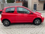 Minituur van Toyota Yaris Personenauto