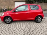 Minituur van Toyota Yaris Personenauto