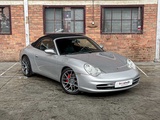 Minituur van Porsche 911 Cabriolet Carrera 3.6 996 320p 2003 Youngtimer HANDGESCHAKELD