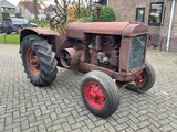 Minituur van McCormick Deering W30 Oldtimer tractor