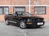 Minituur van Ford Mustang Cabriolet 4.0 V6 214pk 2005