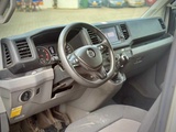Minituur van Volkswagen Crafter 30 2.0 TDI L3H2 Highline, V-102-VF