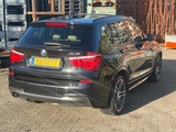 Minituur van 2016 BMW X3 Drive 20D Personenauto PZ-227-T