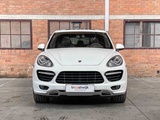 Minituur van Porsche Cayenne Turbo 4.8 V8 500hp 2013 OEM Sport Design 500pk 2013