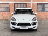 Minituur van Porsche Cayenne Turbo 4.8 V8 500hp 2013 OEM Sport Design 500pk 2013