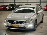 Minituur van Volvo V60 1.6 T3 R Design Automaat; 8-ZTN-12