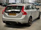 Minituur van Volvo V60 1.6 T3 R Design Automaat; 8-ZTN-12