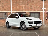 Minituur van Porsche Cayenne 3.6 V6 300pk 2015