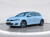 Minituur van Volkswagen Golf 1.4 TSI Connected Series Car 2016 | T-420-BR