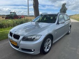 Minituur van BMW 3-serie Touring 318i Business Line 36-PTT-9