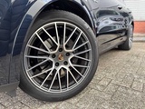 Minituur van Porsche Cayenne 3.0 E Hybrid Platinum Edition Automaat; HPB-32-R