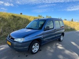 Miniaturansicht von Peugeot Partner 1.8 Combispace PKW 88-DX-XV