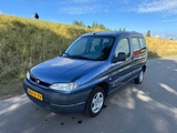 Miniaturansicht von Peugeot Partner 1.8 Combispace PKW 88-DX-XV