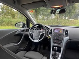 Minituur van Opel Astra Sports Tourer 1.4 Turbo Blitz, P-965-DJ