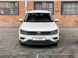 Minituur van Volkswagen Tiguan 1.4 TSI Comfortline Business 125pk 2017, L-861-HP