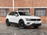 Minituur van Volkswagen Tiguan 1.4 TSI Comfortline Business 125pk 2017, L-861-HP