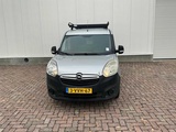 Minituur van Opel Combo 2012