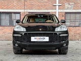 Minituur van Porsche Cayenne 4.8 V8 500pk 2008