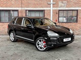 Minituur van Porsche Cayenne 4.8 V8 500pk 2008