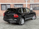 Minituur van Porsche Cayenne 4.8 V8 500pk 2008
