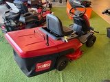 Minituur van 2022 Toro ES3200DC Zitmaaier