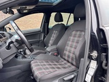 Minituur van Volkswagen Golf 2.0 TSI GTI Performance 2019 | S-779-HT
