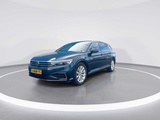 Minituur van Volkswagen Passat Variant 1.4 TSI PHEV GTE Business 2020 | S-808-TS
