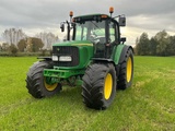 Minituur van John Deere - 2005 - 6420 M - Vierwielaangedreven landbouwtractor