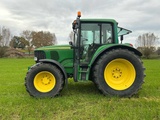 Minituur van John Deere - 2005 - 6420 M - Vierwielaangedreven landbouwtractor