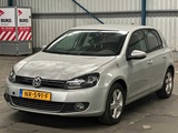 Minituur van Volkswagen Golf 1.2 TSI Highline BlueMotion, NR-591-F