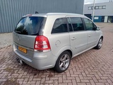 Miniaturansicht von Opel Zafira 2.2 Cosmo Klimaautomatik Navi 7Pers, 06-GKG-1