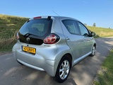 Miniaturansicht von Toyota Aygo 1.0-12V Komfort 5 Türen 47-LRV-1