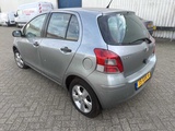 Miniaturansicht von Toyota Yaris 1.0 VVTi Zugang, 15-XXK-6