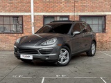 Minituur van Porsche Cayenne 4.8 V8 S 405pk 2013
