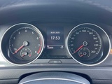 Minituur van Volkswagen Golf Variant 1.0 TSI Comfortline | NX-275-T